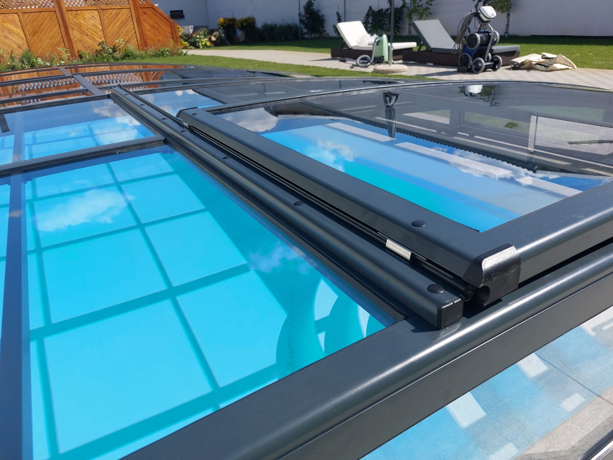 swimming pool enclosure