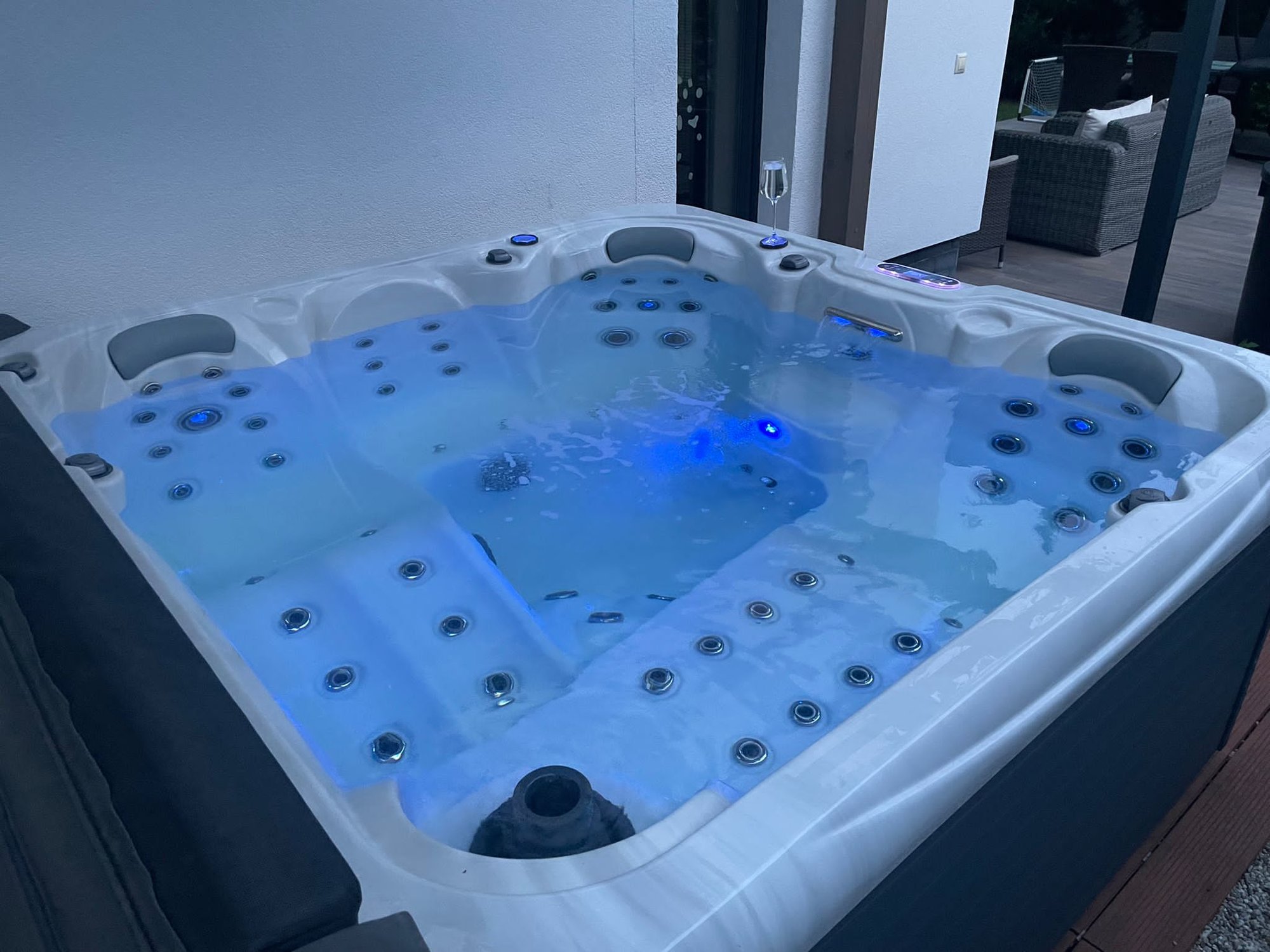 hot tub